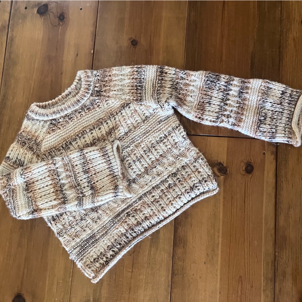 Universal Thread Goods Co. Boho Bell Sleeve Sweater size Medium